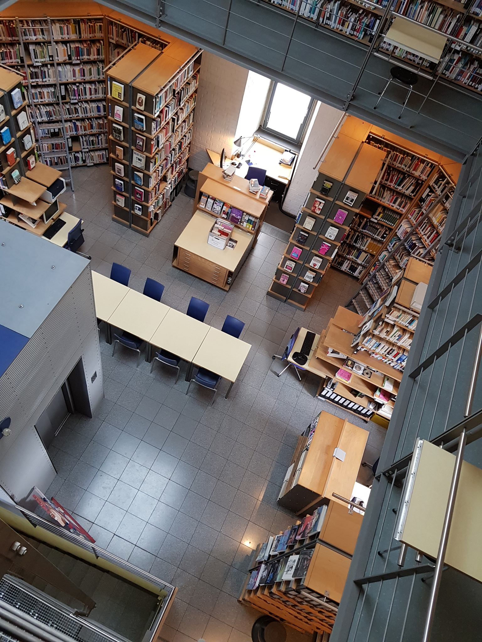 Innenraum der FMT Bibliothek 2 (Bild: FMT/Christin)